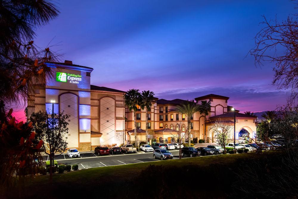 Holiday Inn Express Ontario By Ihg Creekside Exterior photo