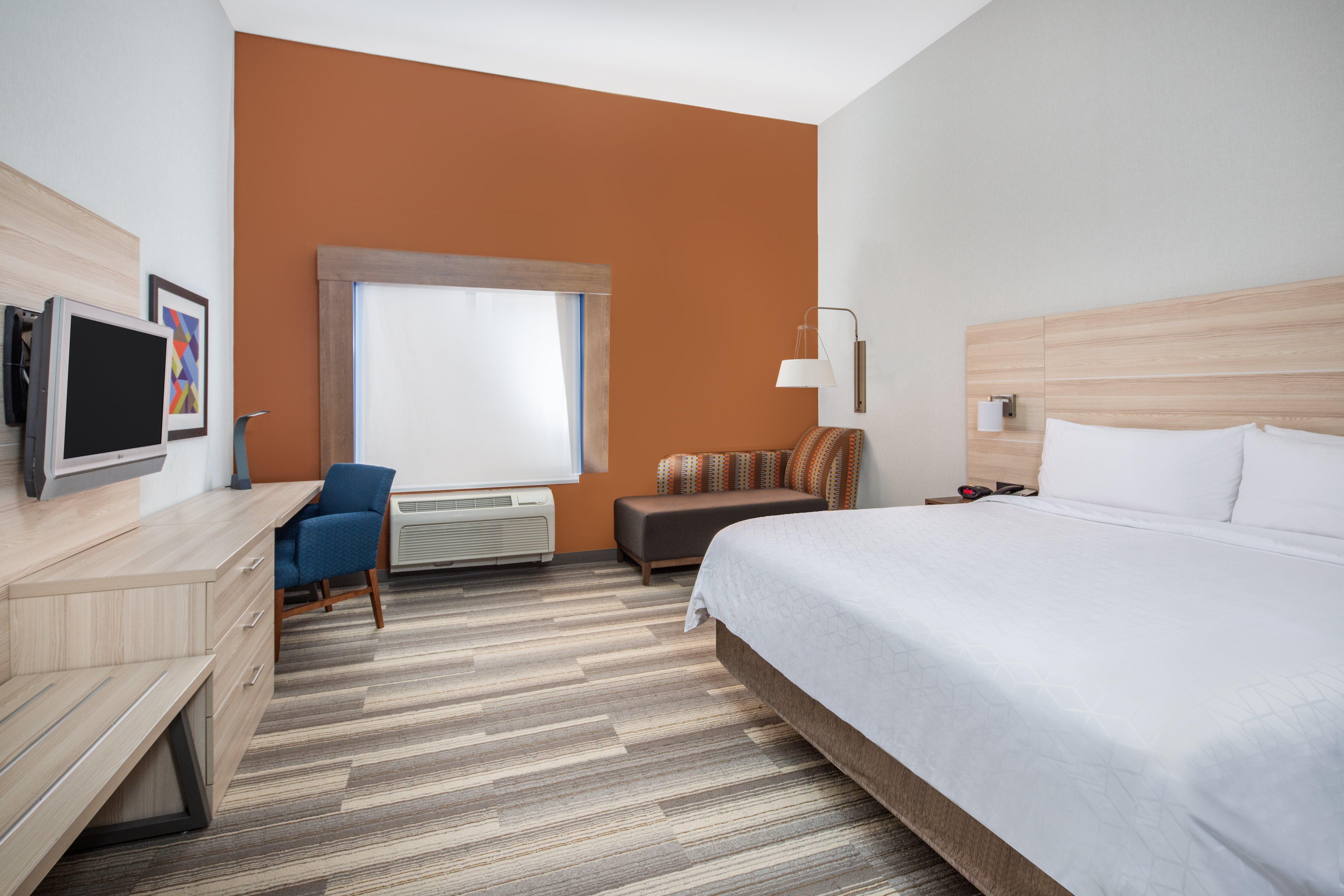 Holiday Inn Express Ontario By Ihg Creekside Exterior photo
