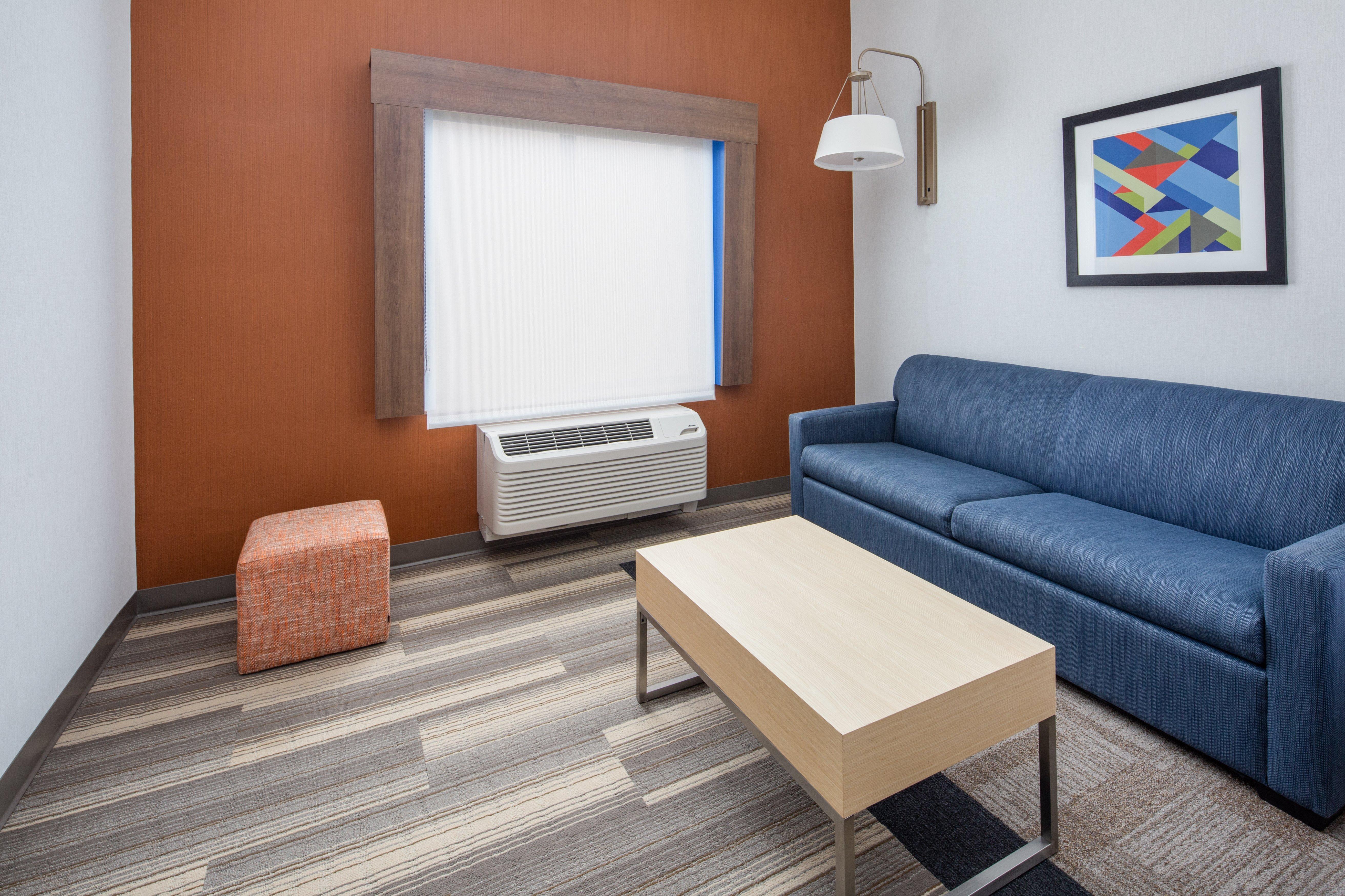 Holiday Inn Express Ontario By Ihg Creekside Exterior photo