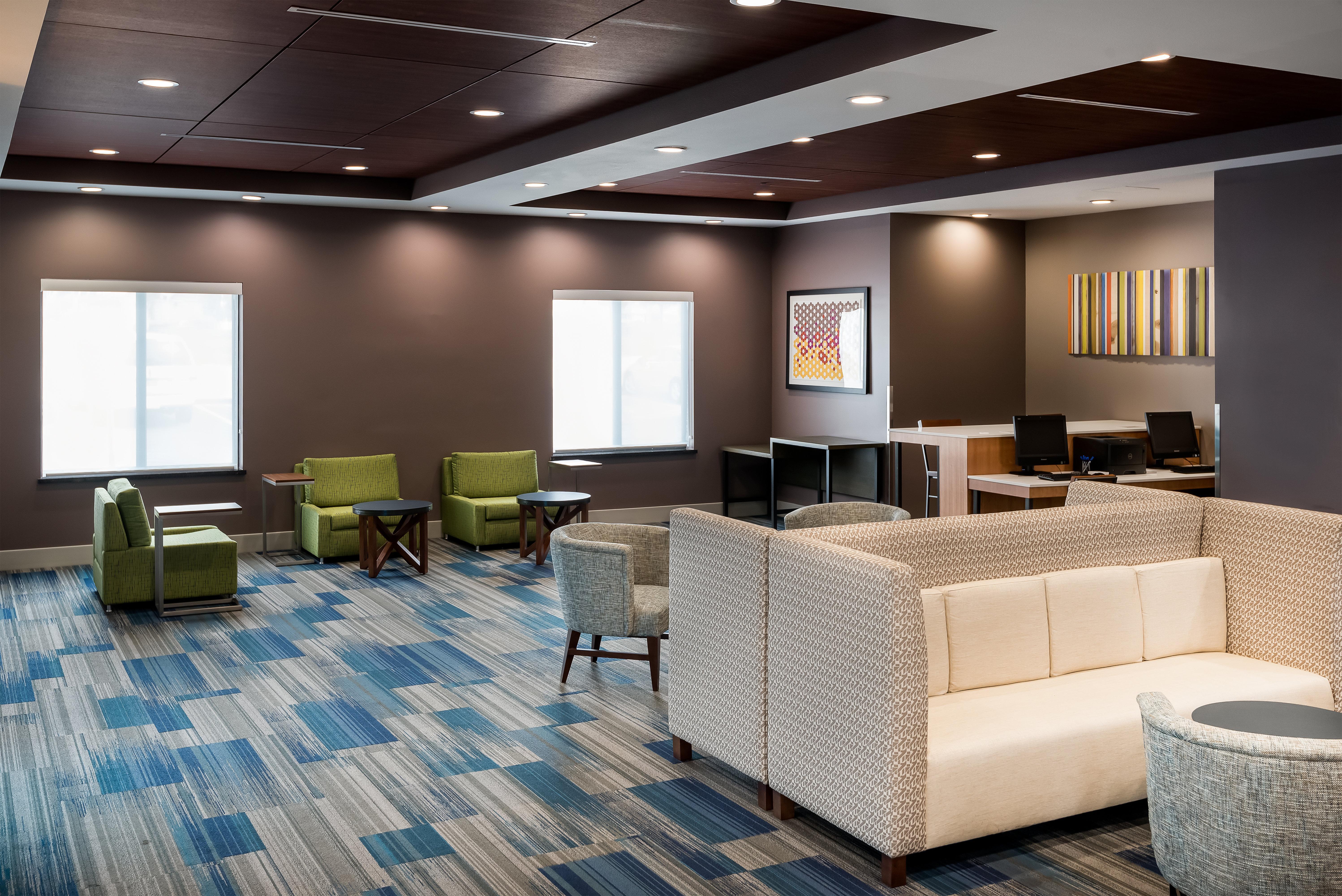 Holiday Inn Express Ontario By Ihg Creekside Exterior photo