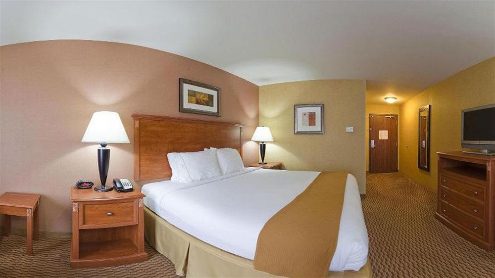 Holiday Inn Express Ontario By Ihg Creekside Exterior photo