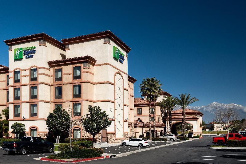 Holiday Inn Express Ontario By Ihg Creekside Exterior photo