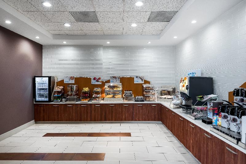 Holiday Inn Express Ontario By Ihg Creekside Exterior photo